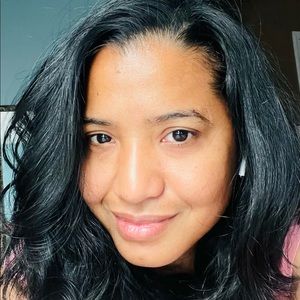 Meet your Posher, Lorena